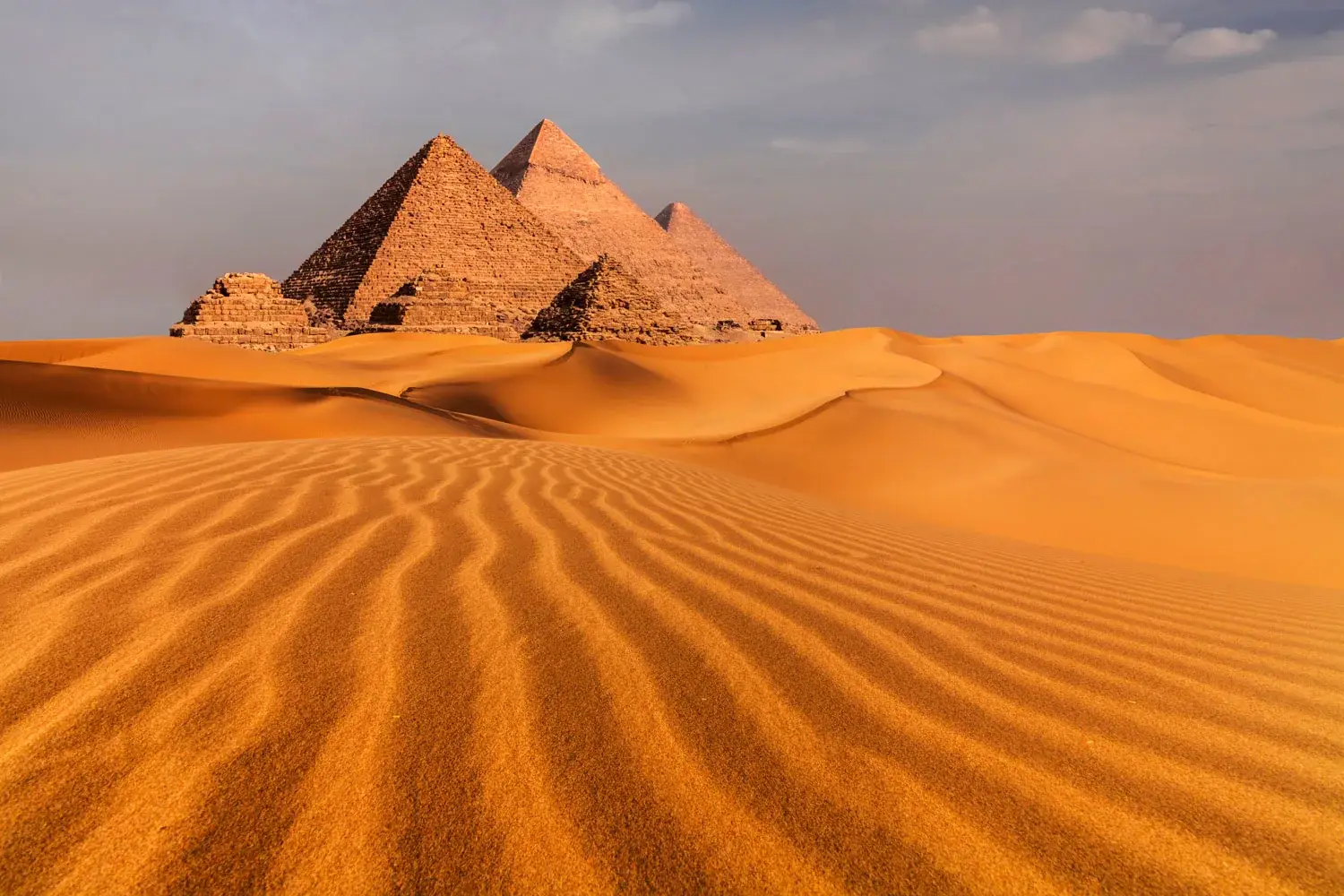 Sunset View Of Pyramid Complex Of Giza In Cairo 2025 01 09 17 54 04 Utc2 4